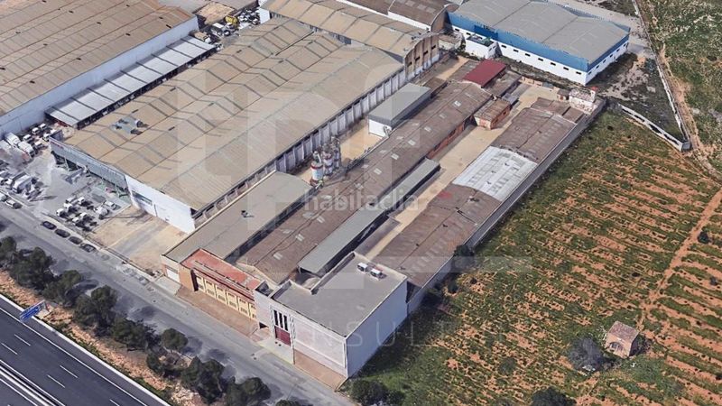 Foto 2c41ea32-5a58-497e-be68-470b82f402fa. Solar industrial a Quart de Poblet