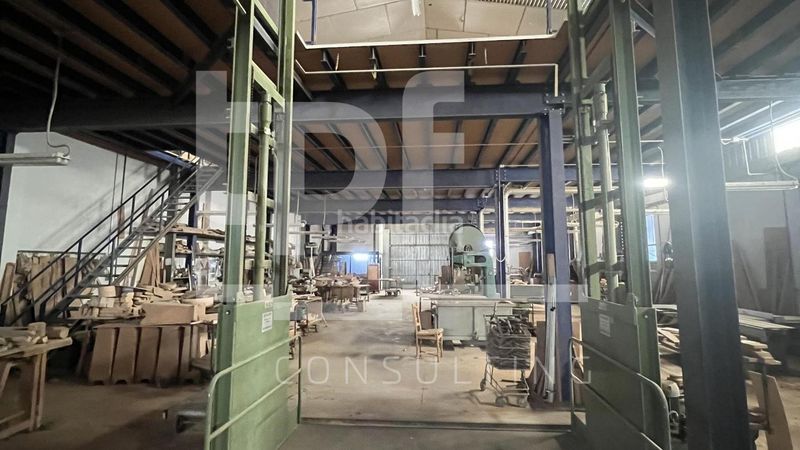 Foto cede4631-0f52-4b0e-92a6-430aa7816f0e. Solar industrial a Quart de Poblet