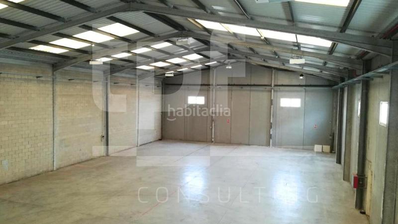 Foto 25503c96-5367-438b-953d-135cd6607bbe. Miete fabrikhalle in Riba - roja de Túria