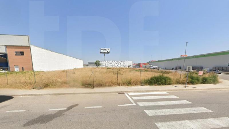 Foto 38aa742f-8c47-4ec2-aa27-103d293ac6d3. Alquiler terreno residencial suelo industrial de 1038 m en Massanassa
