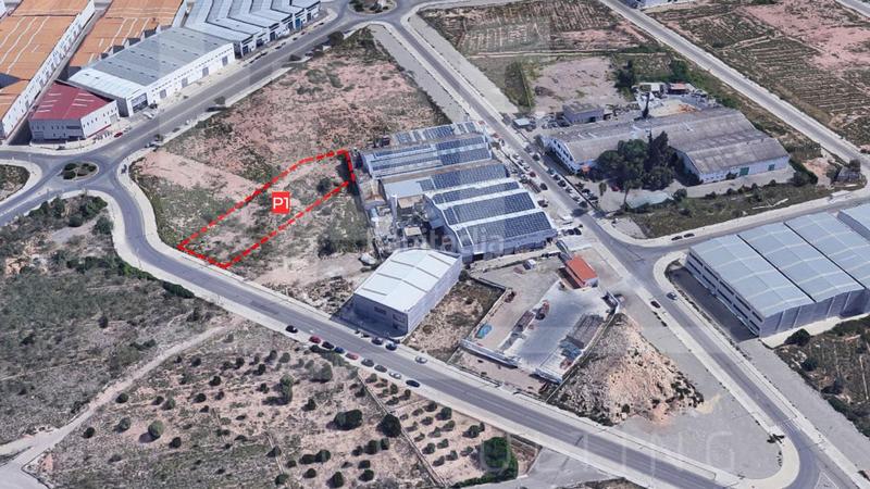 Foto 4cd72404-3a53-4f2d-a50d-59105086da4c. Location terrain industriel dans Camí de Paterna-Lloma del Calderer Bétera