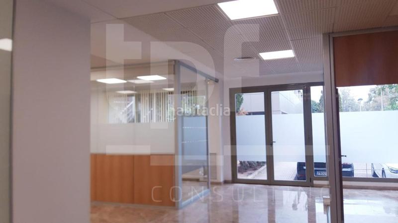 Foto f47b1c64-af63-4c61-a849-4ece2bbd7d97. Location bureau dans Parc Tecnològic Paterna