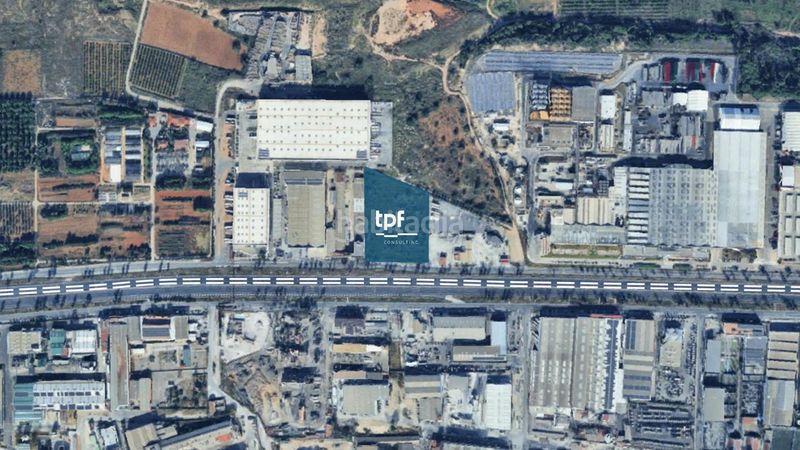 Foto ea879644-eca3-4914-ab50-36b009256934. Area edificabile industriale in Quart de Poblet