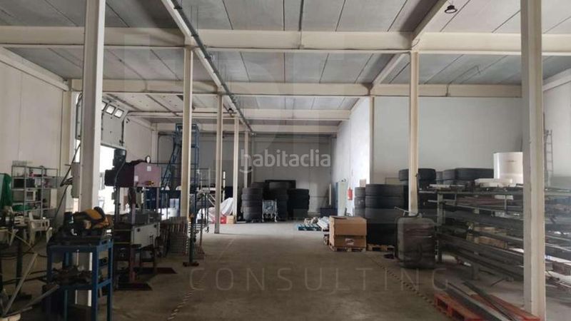 Foto b912405e-9db8-4845-93fe-d31dd1f2284b. Location bâtiment à usage industriel dans Xeresa