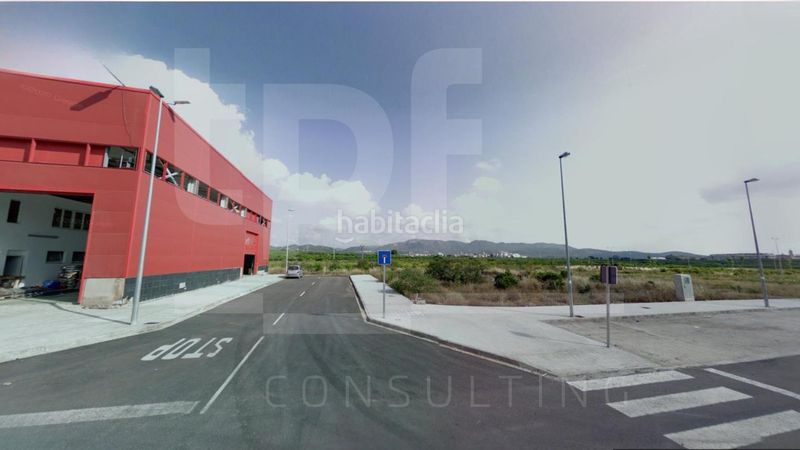 Foto fe80cd98-e28e-4561-8884-6fa80a33b7e6. Solar industrial a Benifairó de les Valls