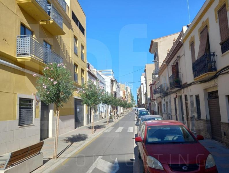 Foto bcc720b6-1b4c-40a2-a874-d27f31a3c386. Fabrikhalle in La Constitución-Canaleta Mislata