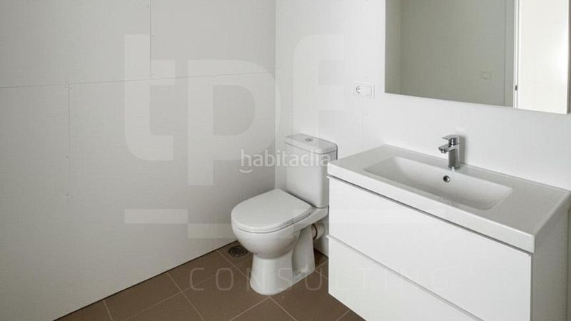 Foto 322e7d96-de76-42c4-ae2f-7ae0806df645. Location bureau dans Beniparrell
