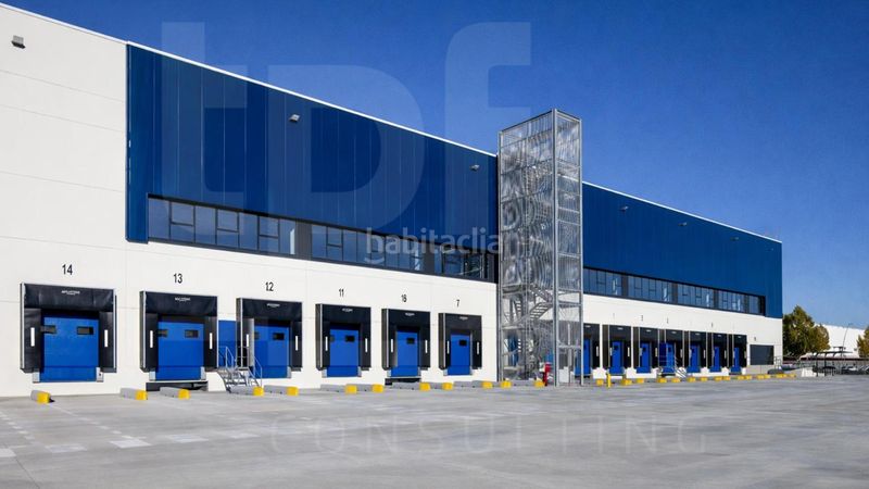 Foto b0021f2e-5bc8-4f6f-a565-d6d497dfbdc9. Affitto capannone industriale in Perales del Río Getafe