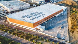 Rent Industrial building  Navarreta. Plataforma logística de 15.156 m en illescas toledo