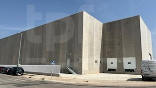 Fabrikhalle  Cierzo. Nave logística de 3.800 m en náquera valencia