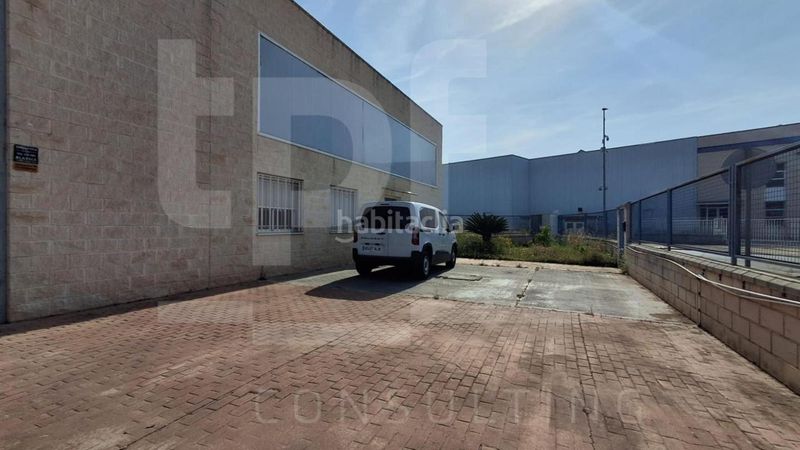 Foto 654b639b-1a8d-4625-8462-43083c988206. Nau industrial a Alberic