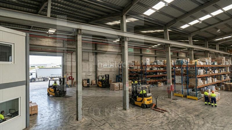 Foto 02afb63e-0b2f-401a-8234-28208baef5e0. Nau industrial a Riba - roja de Túria