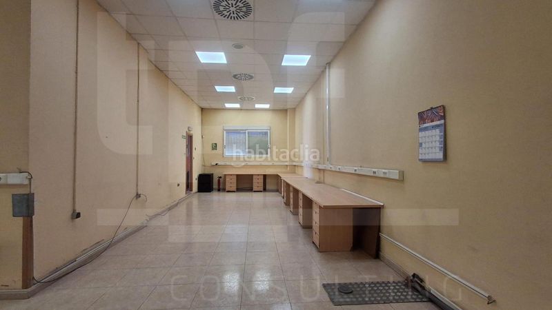 Foto d2620e31-49a4-4c65-b423-eb0dc3a8c2e7. Nau industrial a Alaquàs
