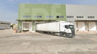 Location Bâtiment à usage industriel  Calle dels coeters. Nave logística de 1.110 m en ribaroja de túria valencia