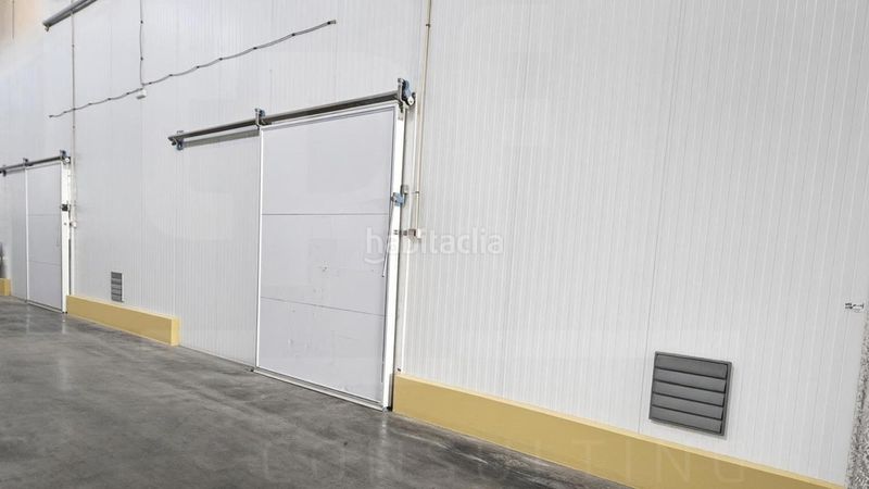 Foto 3fee8c29-7f99-4043-946a-64f03d458e13. Rent industrial building in Antiga Moreira Sagunt