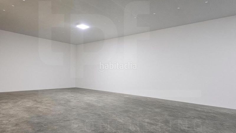 Foto b6df1bdd-6510-4e85-b786-ab9e6fa295e0. Rent industrial building in Antiga Moreira Sagunt