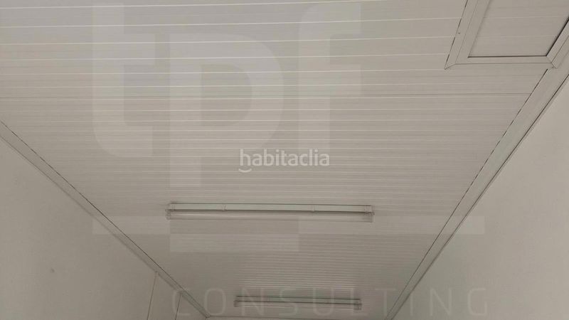 Foto c4122338-baf1-4610-bd70-a44523dbc00f. Rent industrial building in Antiga Moreira Sagunt