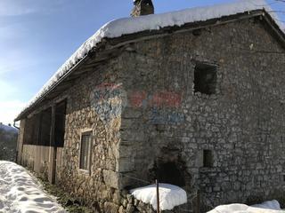Casa a Piloña. Cabaña con finca en los montes de piloña
