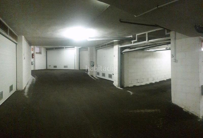 Foto 83ff4bf9-a4c7-47b9-aa76-5658d8012581. Parking coche en La Felguera Langreo