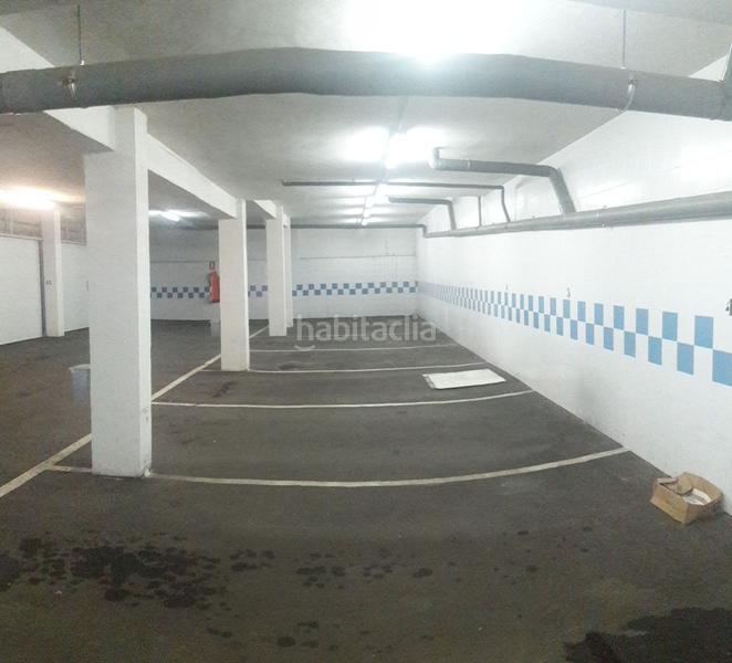 Foto 5a654e1f-ec18-4ac0-adba-9627d9c84dba. Autoparkplatz in La Felguera Langreo