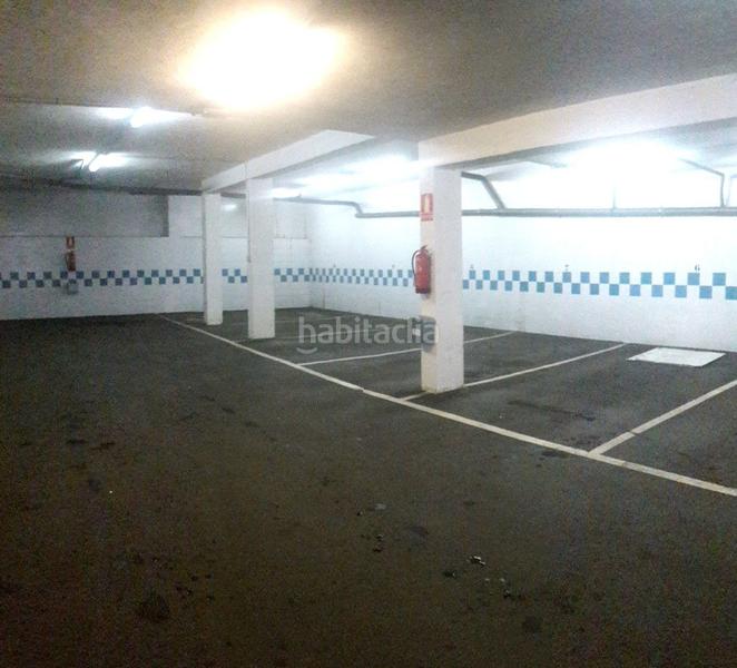 Foto 705dae1e-a57b-46f5-adc7-c2e0afc3dc84. Autoparkplatz in La Felguera Langreo