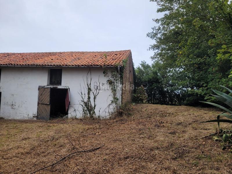 Foto c328ca7e-4ab7-43bc-8ca2-06effa9d9ab3. Casa amb piscina a Quintes - Arroes Villaviciosa