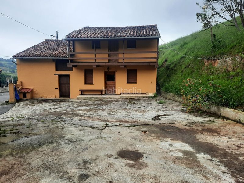 Foto 3d8a5fb9-75ca-4db6-9204-a1eabd863ba8. Casa amb aparcament piscina a Caldones Gijón