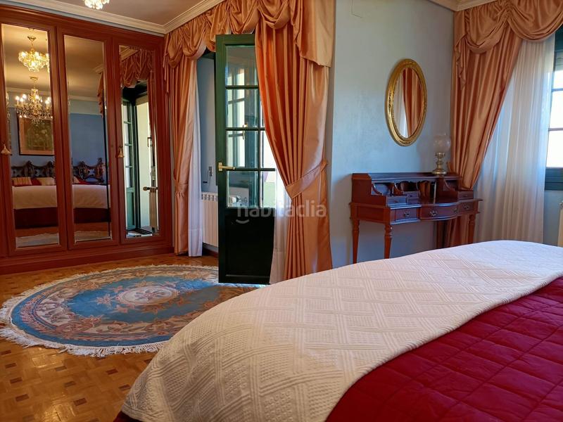 Foto 0cf8f1f9-9f5d-486d-abc6-4a2d7f6c4cd0. Casa dos chalets unidos en contruccion en Llanera