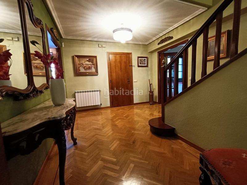 Foto 1935bba4-d2be-44a2-b6e6-92970b1be69f. Casa dos chalets unidos en contruccion en Llanera