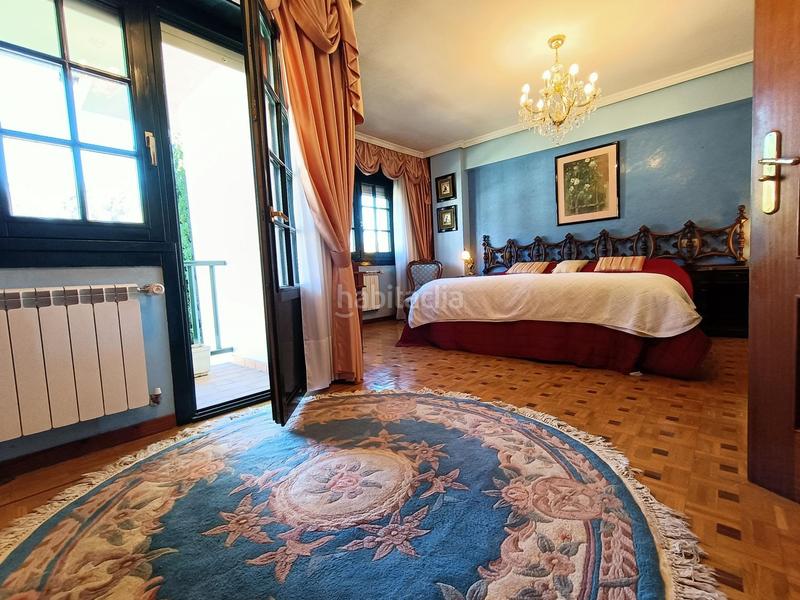 Foto 1d983578-0fa2-4841-989c-735020b78bbc. Casa dos chalets unidos en contruccion en Llanera