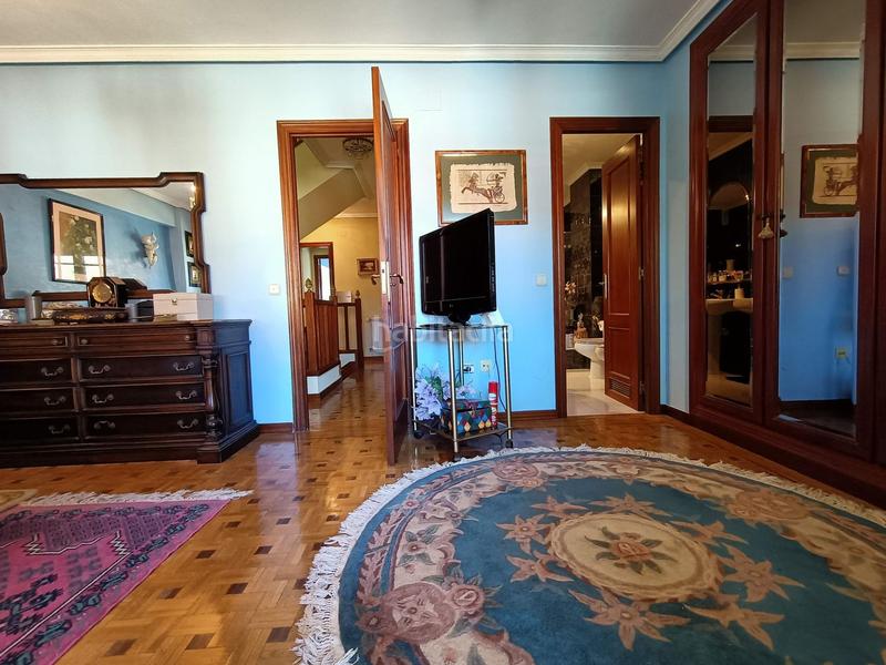 Foto 2fd5b553-f1cd-4e8b-bef8-dc90eb60036f. Casa dos chalets unidos en contruccion en Llanera