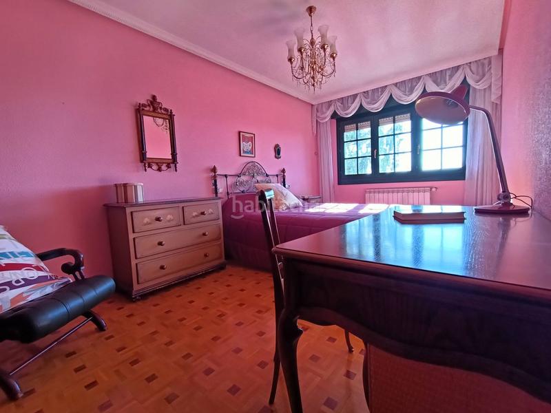 Foto a1b3bfb8-c1e5-4a5b-825e-8c664a98ae7f. Casa dos chalets unidos en contruccion en Llanera