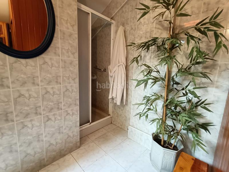 Foto a409dce5-6f5b-49d3-bb6f-4519d8b79d2a. Casa dos chalets unidos en contruccion en Llanera