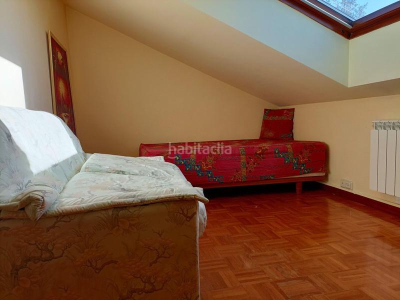 Foto ac844646-d5b2-4234-b531-fd5e2781cb6e. Casa dos chalets unidos en contruccion en Llanera