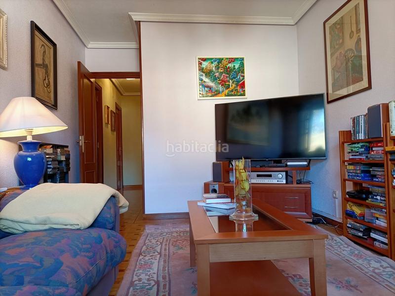 Foto b593543d-c4a5-4a8c-b704-d98d1db4729e. Casa dos chalets unidos en contruccion en Llanera