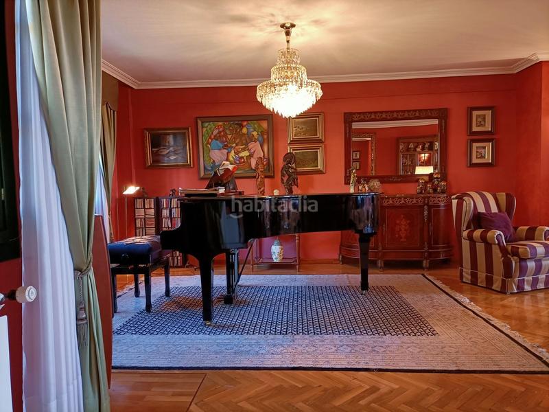 Foto b8d171d2-fb93-4301-bf74-b3d6baf17d30. Casa dos chalets unidos en contruccion en Llanera