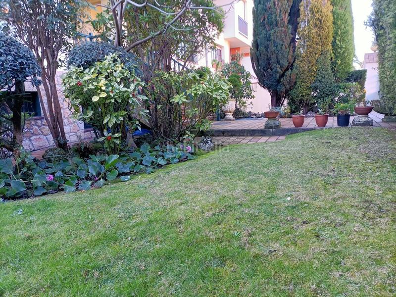 Foto c4d199df-870e-46ca-bcdf-f2ac217ee83c. Casa dos chalets unidos en contruccion en Llanera