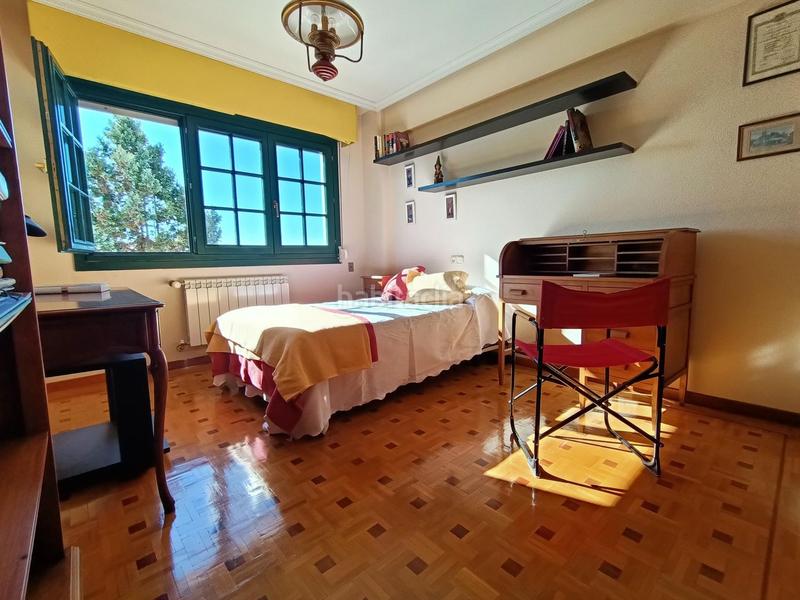 Foto d8e827a8-89db-459f-8d29-edaa1b7583dd. Casa dos chalets unidos en contruccion en Llanera