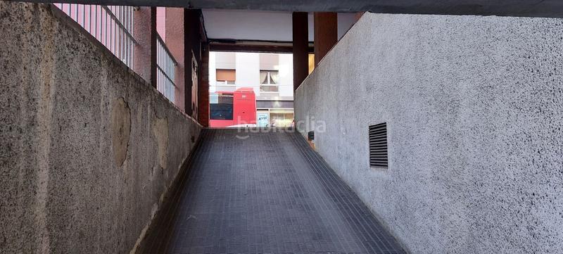 Foto 7464451d-54bf-4a0a-94d5-66995e3a08fa. Parking coche en El Natahoyo Gijón