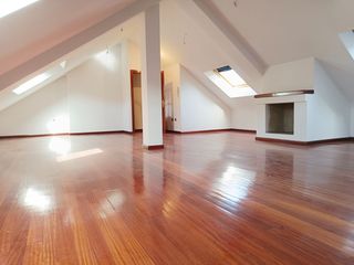 Appartement à Lena. Ático espectacular
