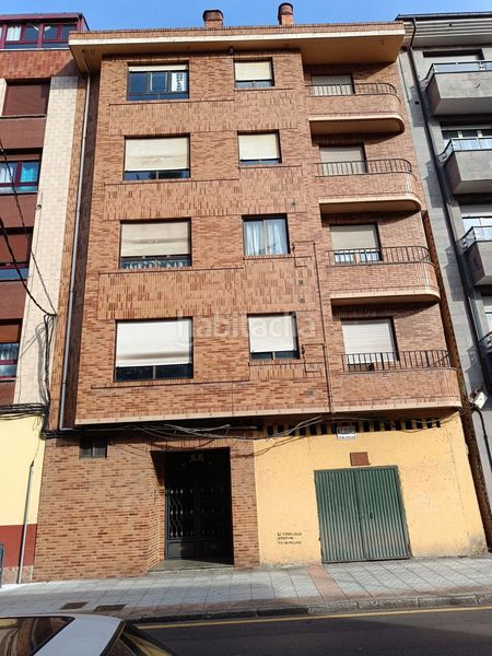 Foto 361bbac4-de41-48bb-9200-aef355bccb7e. Casa amb calefacció aparcament piscina a Lena