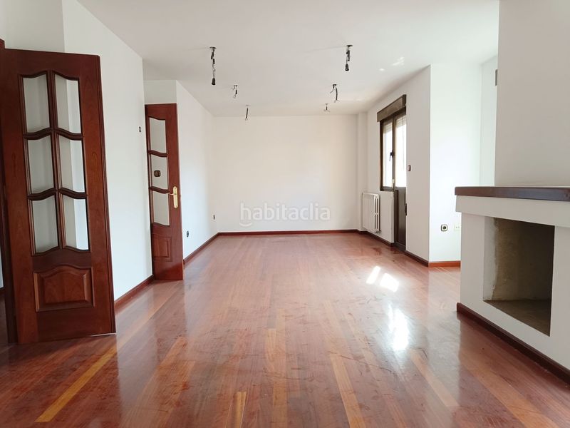 Foto 5f22a6d0-ed0a-43e2-afd7-949e91ea2b85. Casa amb calefacció aparcament piscina a Lena