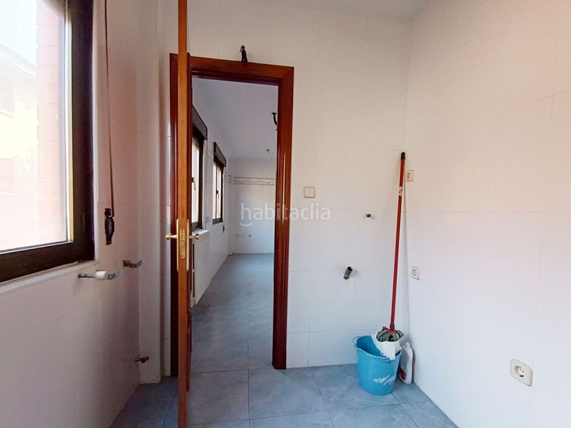 Foto 62c952a2-80ec-4ea6-93c7-f46112ce5460. Casa amb calefacció aparcament piscina a Lena