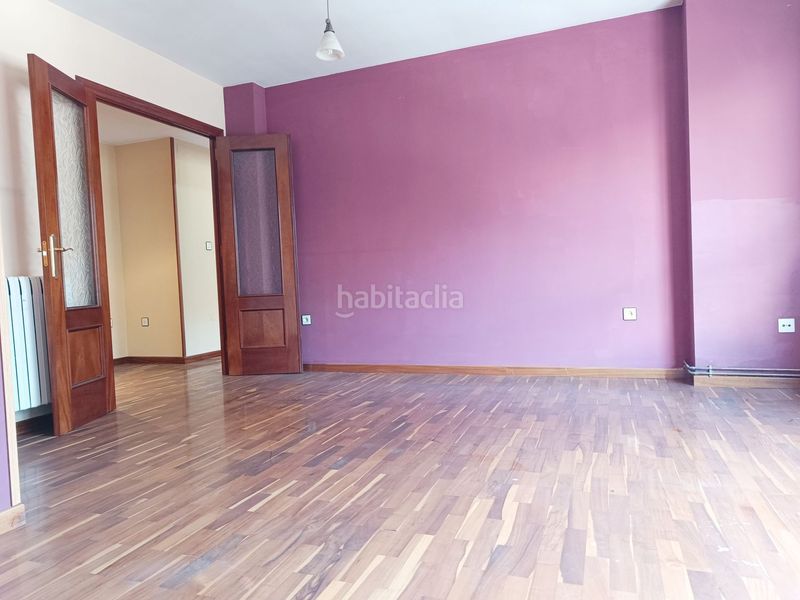 Foto b629f741-5a53-4338-abfb-e32f2810d045. Casa amb calefacció aparcament piscina a Lena