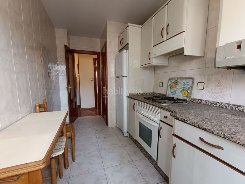 Foto c7519d95-57c5-449f-8332-4b99663a8ecb. Casa amb calefacció aparcament piscina a Lena