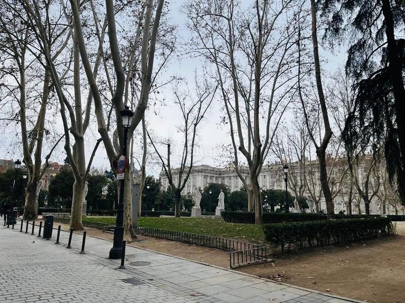 Foto f8001c8f-a0e1-47af-91e6-cb09334034a8. Pis amb calefacció piscina a Palacio Madrid