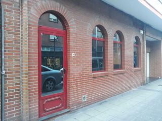 Locale commerciale in Sama
