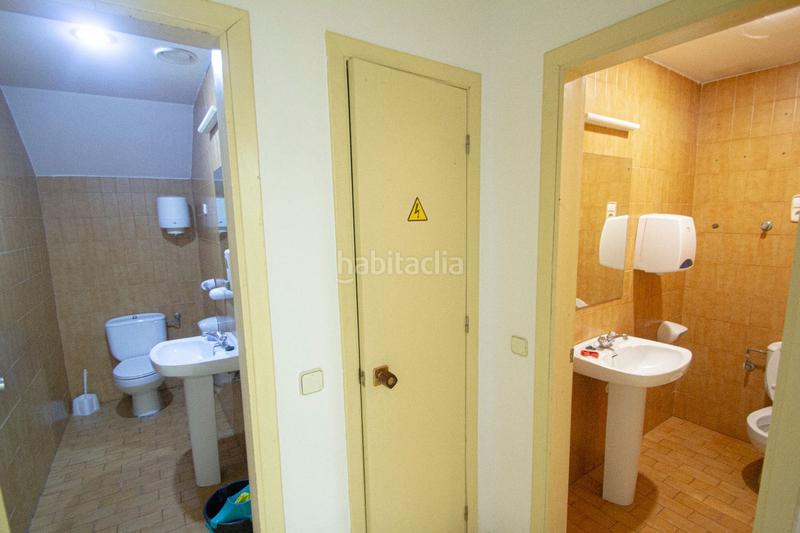 Foto 152f23df-0e73-4d83-b162-3212194b0a6f. Rent business premise in El Natahoyo Gijón