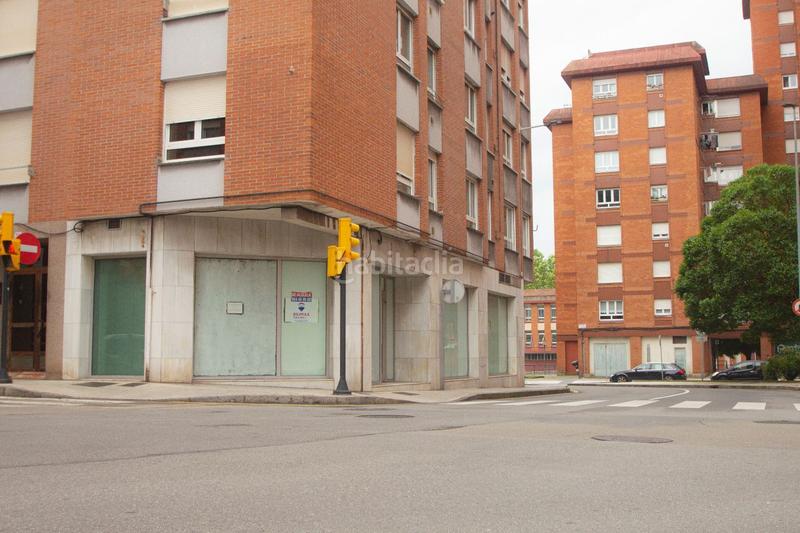 Foto 490a6498-e0f5-416f-9fda-6ca4be9a0704. Rent business premise in El Natahoyo Gijón