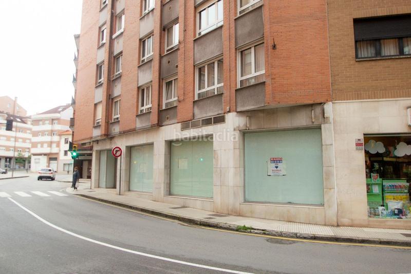 Foto f26b56a0-5ff9-422e-af48-5a069ee10dc6. Alquiler local comercial en El Natahoyo Gijón